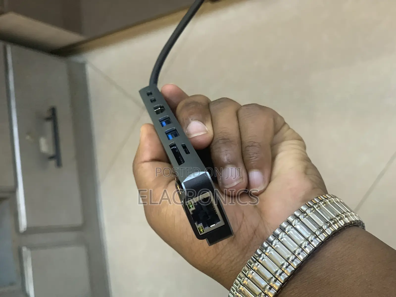 Type C to HDTV 8 in 1 (Hdtv+2usb+Type C + Sd)