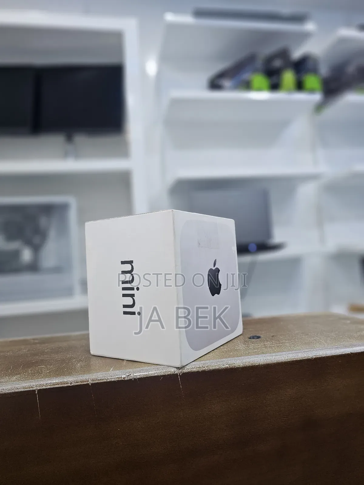 New Desktop Computer Apple Mac Mini M4 16GB Apple M4 SSD 256GB