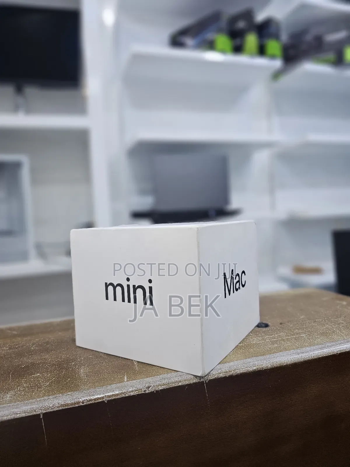 New Desktop Computer Apple Mac Mini M4 16GB Apple M4 SSD 256GB