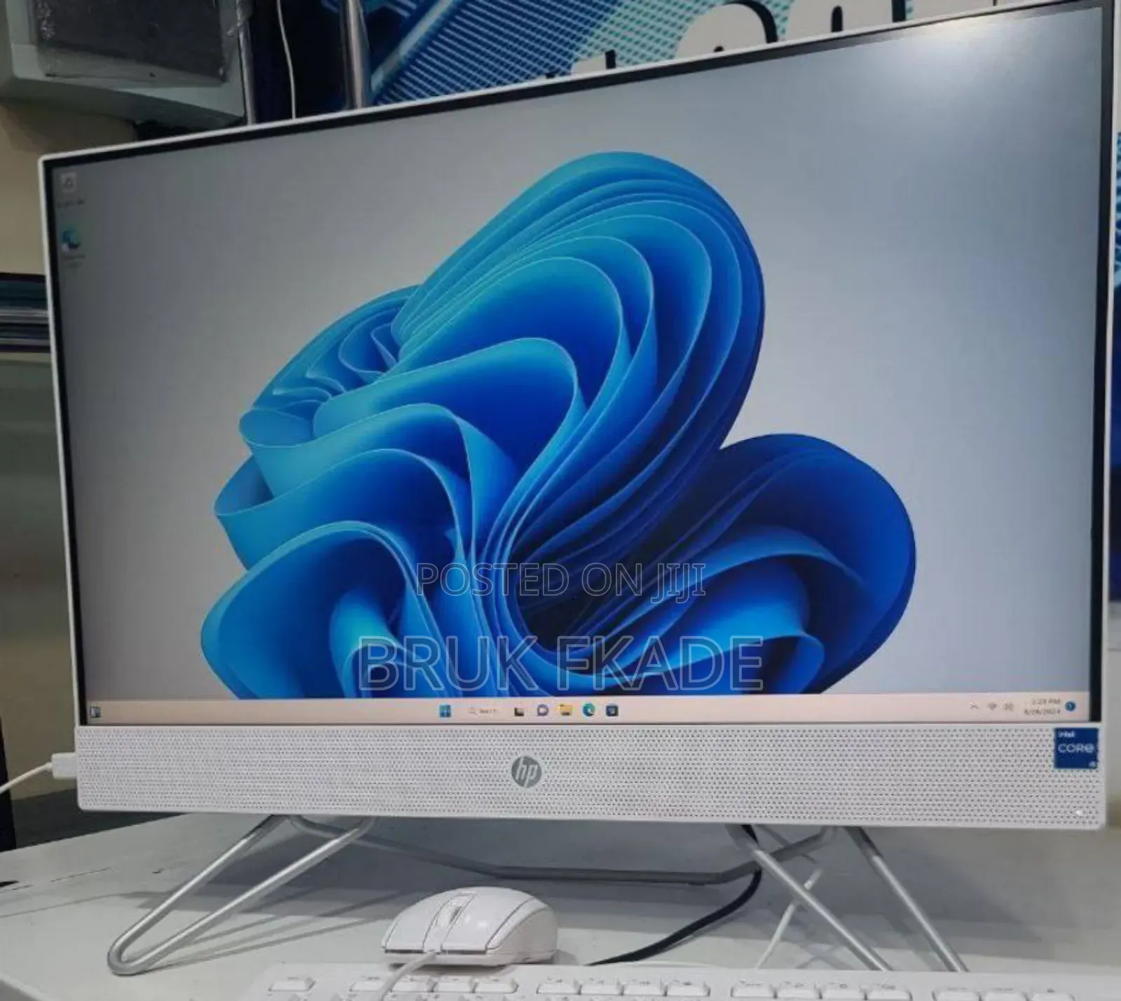 New Laptop HP Envy X360 8GB Intel Core I5 SSD 512GB