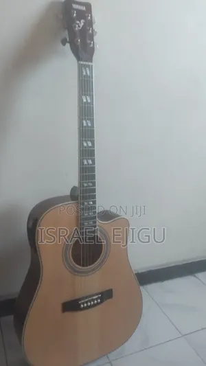 Acoustic Yamaha F6000eq Guitar for Few Days