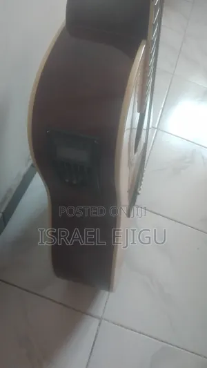 Acoustic Yamaha F6000eq Guitar for Few Days