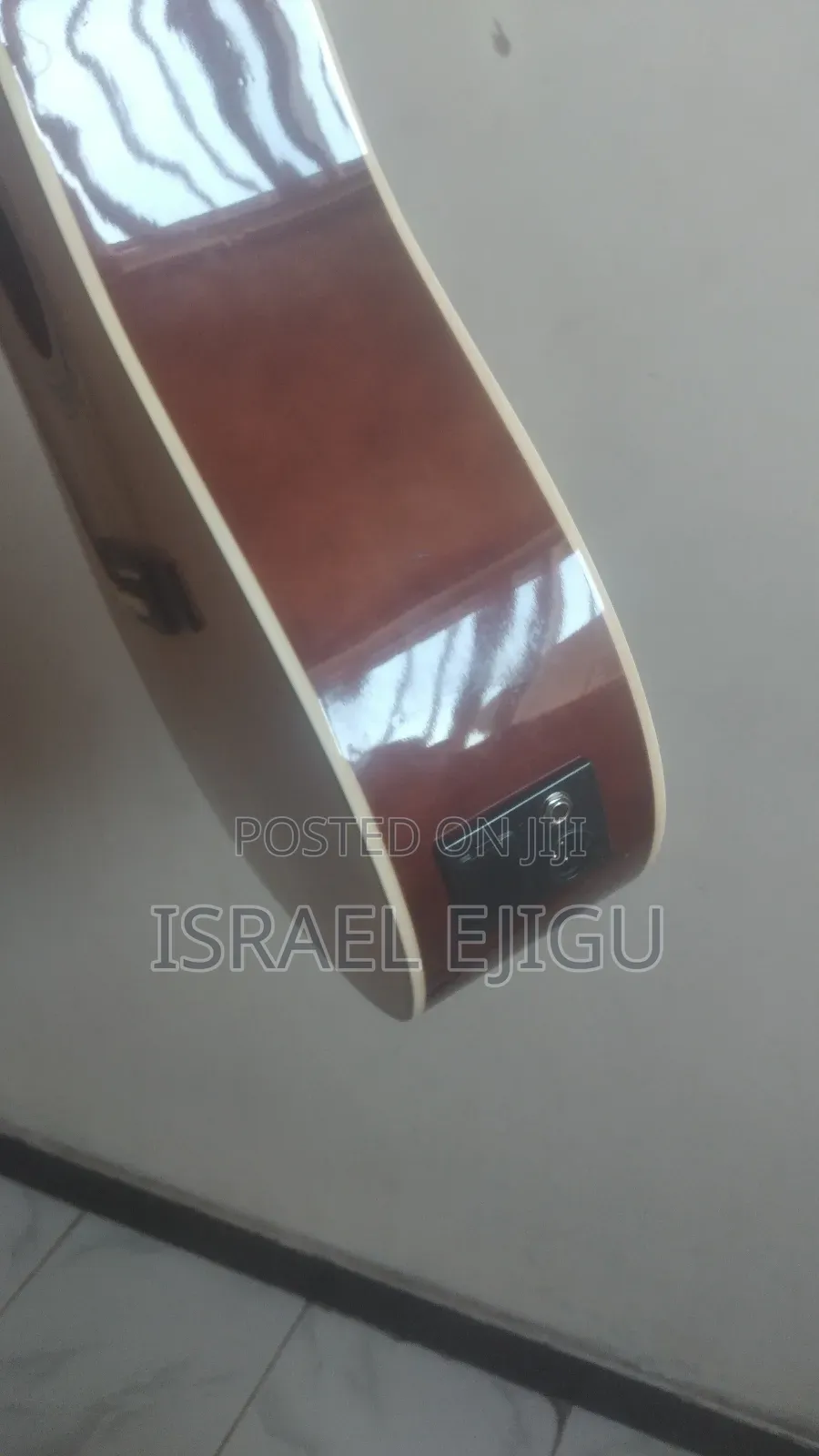 Acoustic Yamaha F6000eq Guitar for Few Days