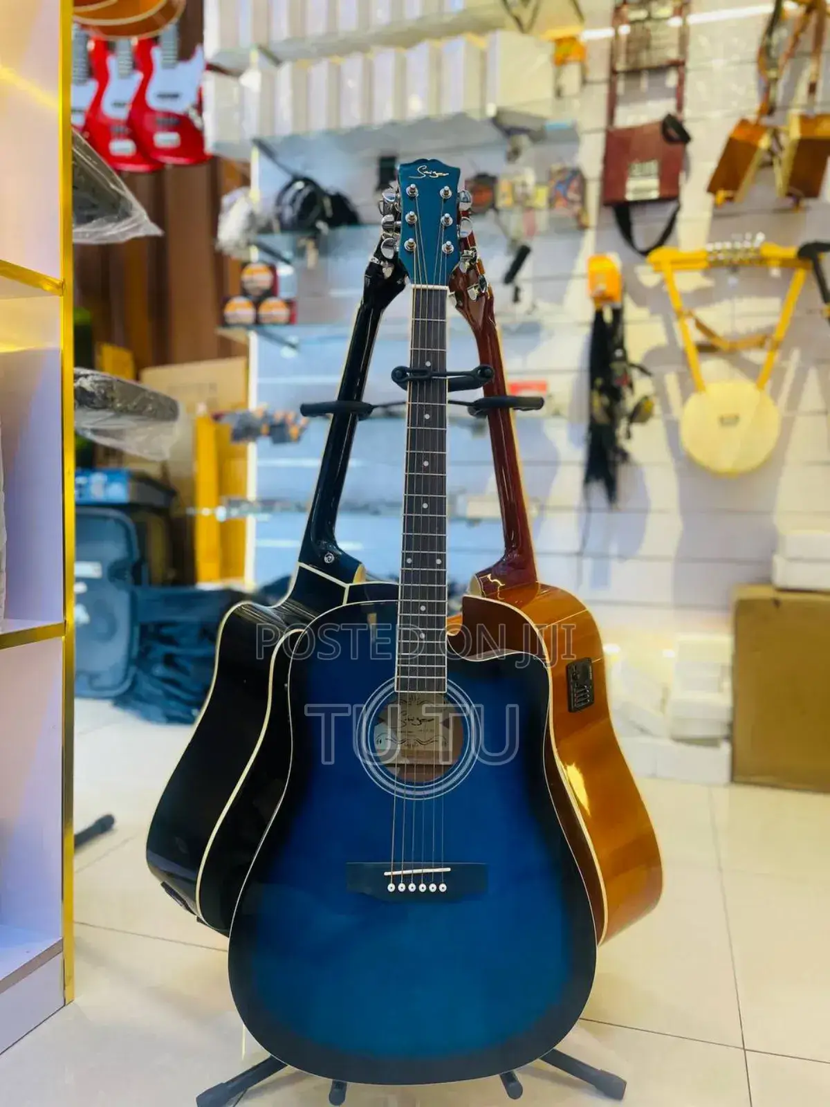 Box Guitar