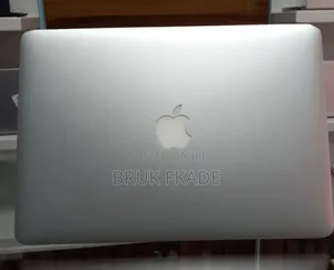 New Laptop Apple MacBook Air 2015 8GB Intel Core I5 SSD 256GB