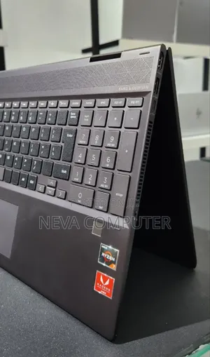 New Laptop HP Envy X360 8GB AMD Ryzen 7 SSD 256GB