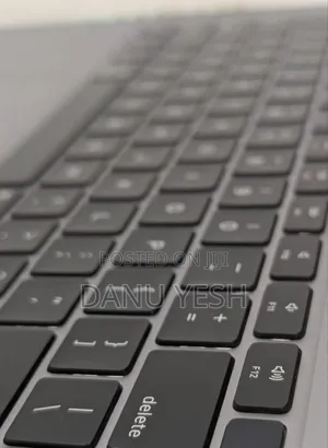 New Laptop Apple MacBook Air 8GB Apple M1 SSD 512GB