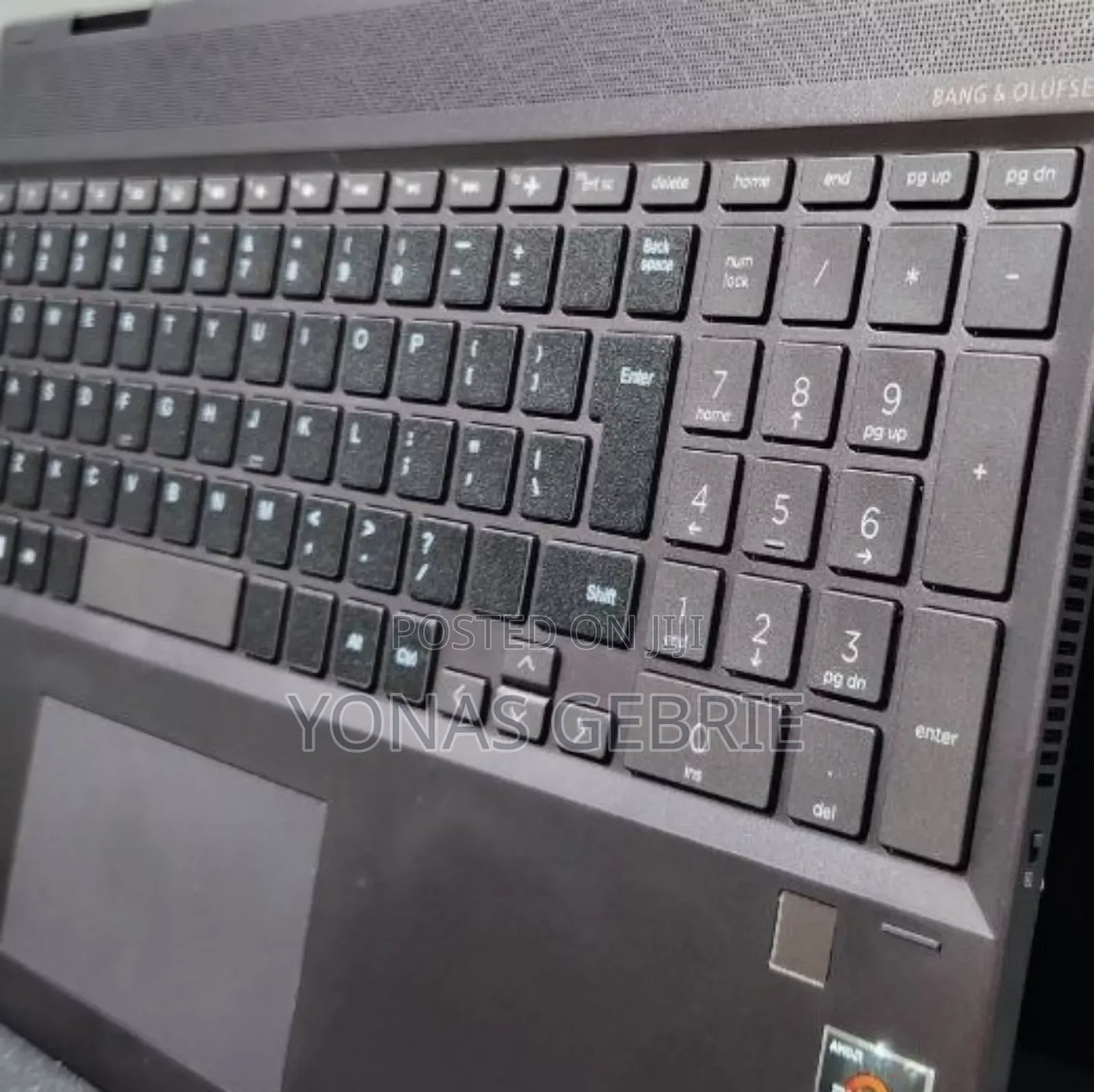 New Laptop HP Envy X360 8GB AMD Ryzen 7 SSD 256GB