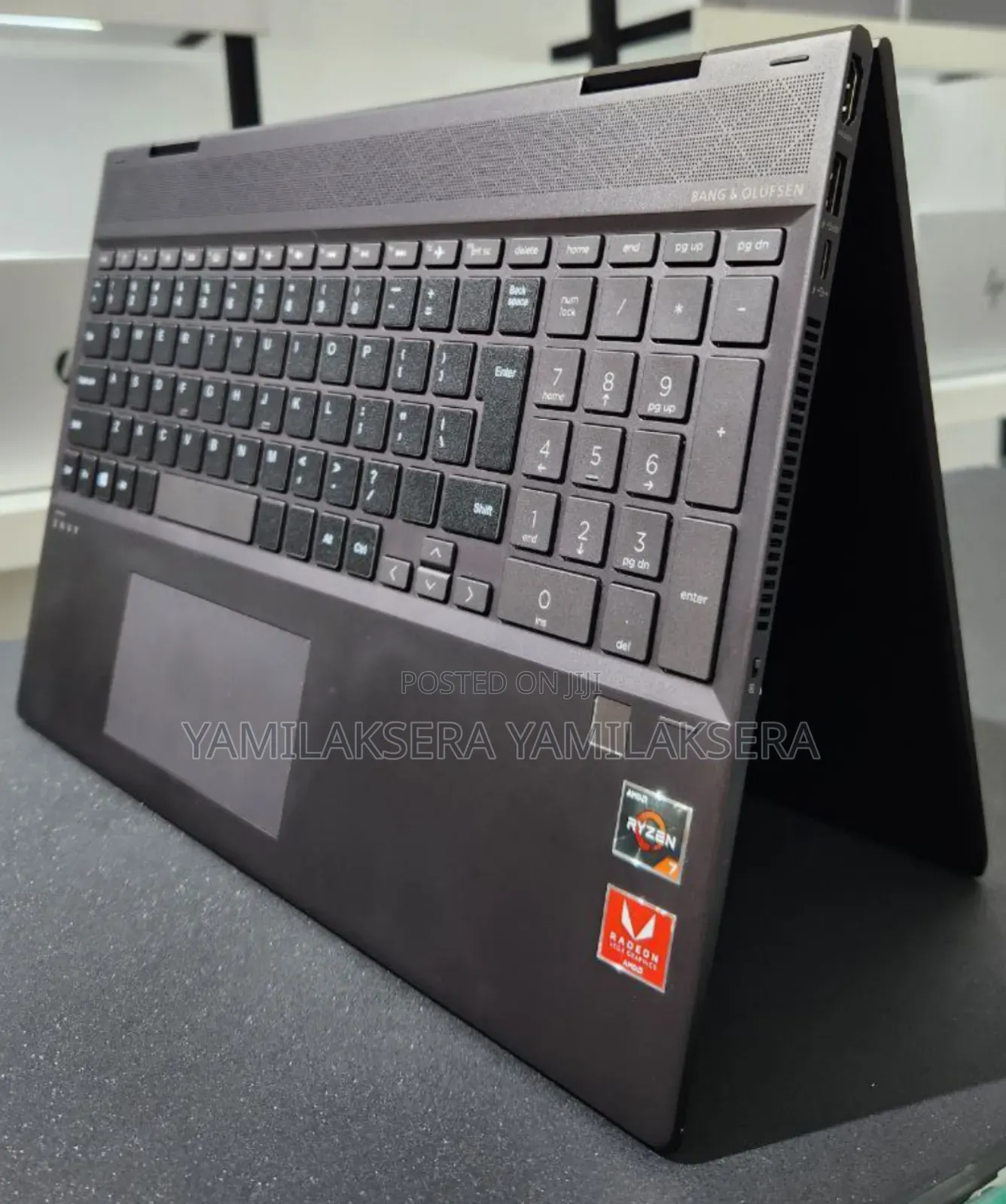 New Laptop HP Envy X360 8GB AMD Ryzen 7 SSD 256GB