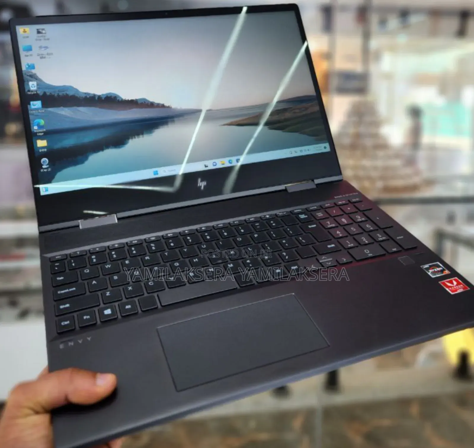 New Laptop HP Envy X360 8GB AMD Ryzen 7 SSD 256GB