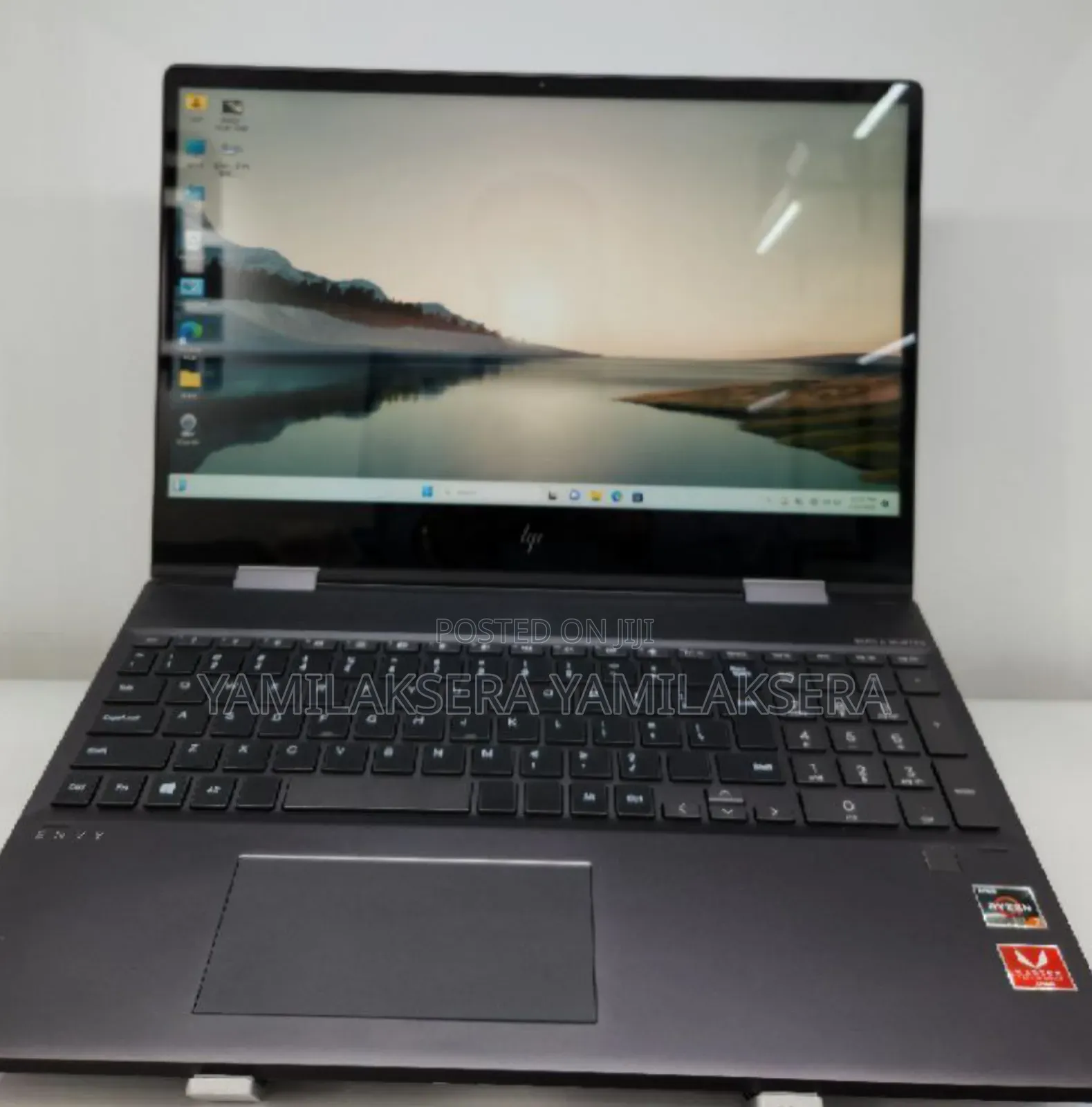 New Laptop HP Envy X360 8GB AMD Ryzen 7 SSD 256GB