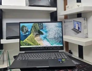 New Laptop Vinovo 16GB Intel Core I7 SSD 256GB