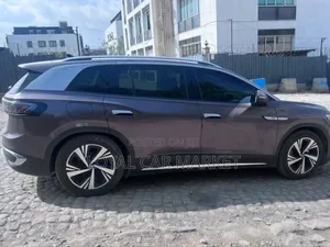 Volkswagen ID.6 2022 Burgundy