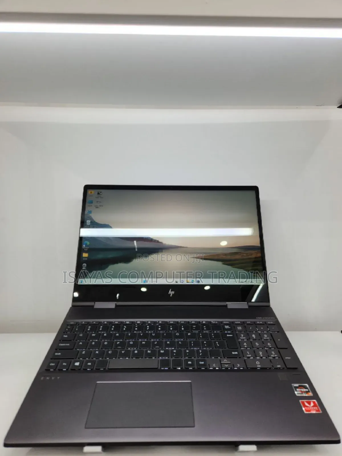 New Laptop HP Envy X360 8GB AMD Ryzen 7 SSD 256GB