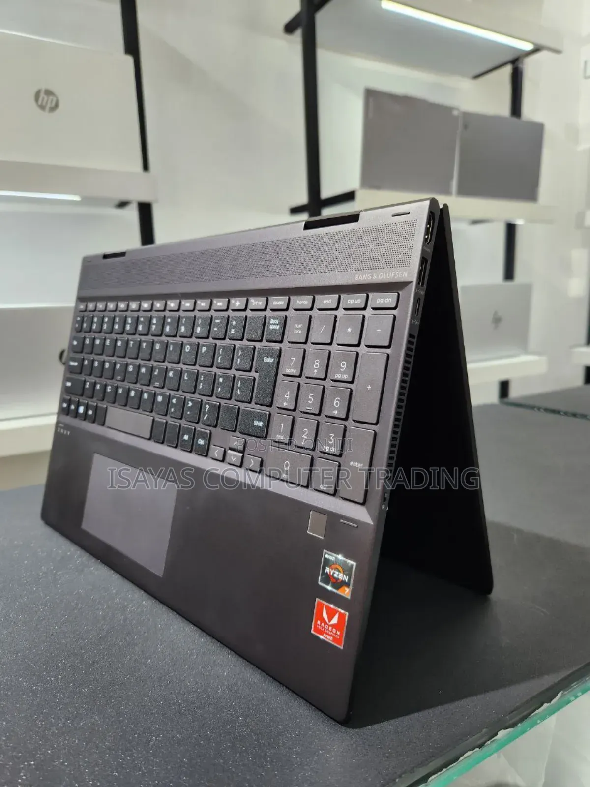 New Laptop HP Envy X360 8GB AMD Ryzen 7 SSD 256GB