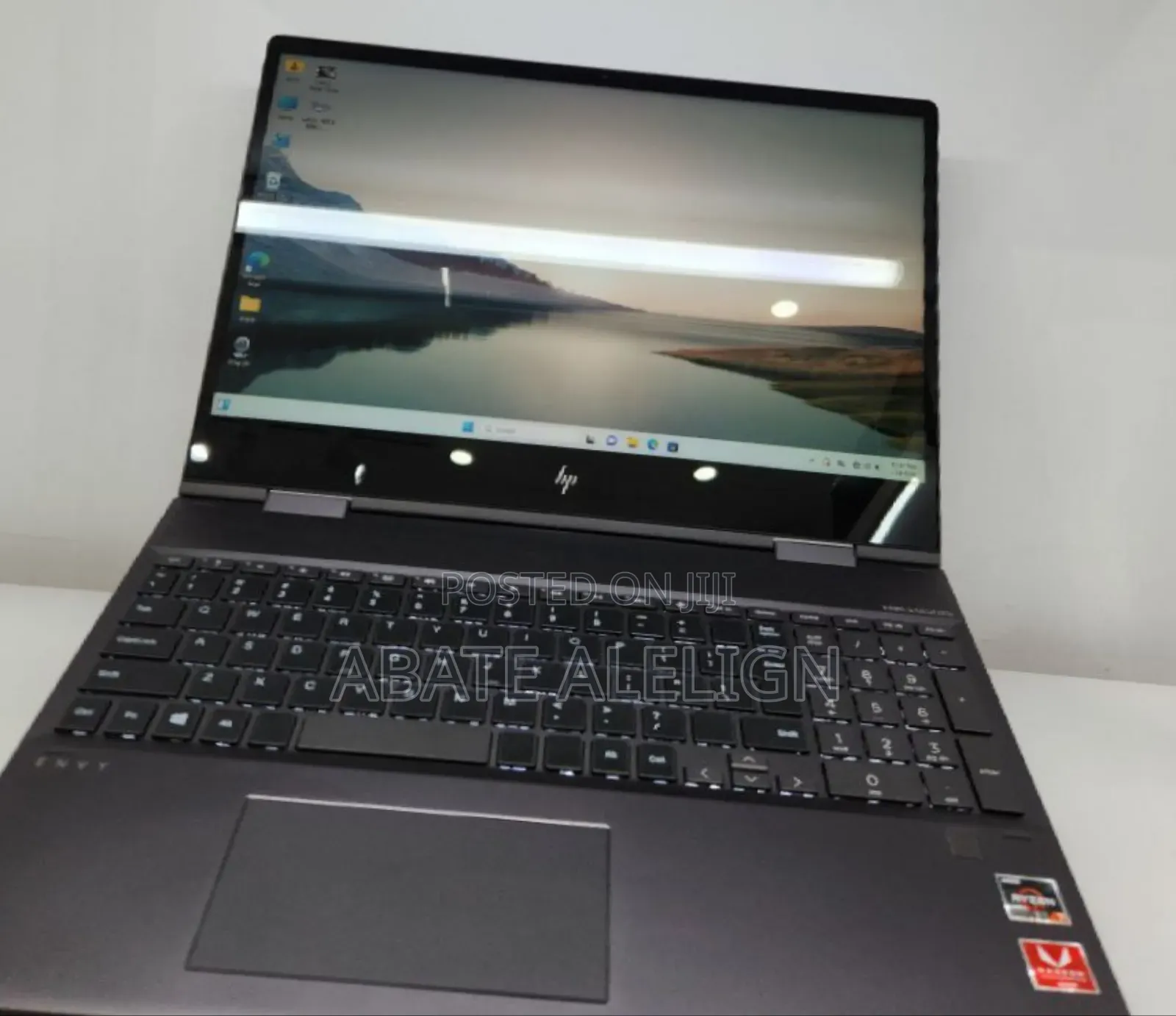 New Laptop HP Envy X360 8GB AMD Ryzen 7 SSD 256GB