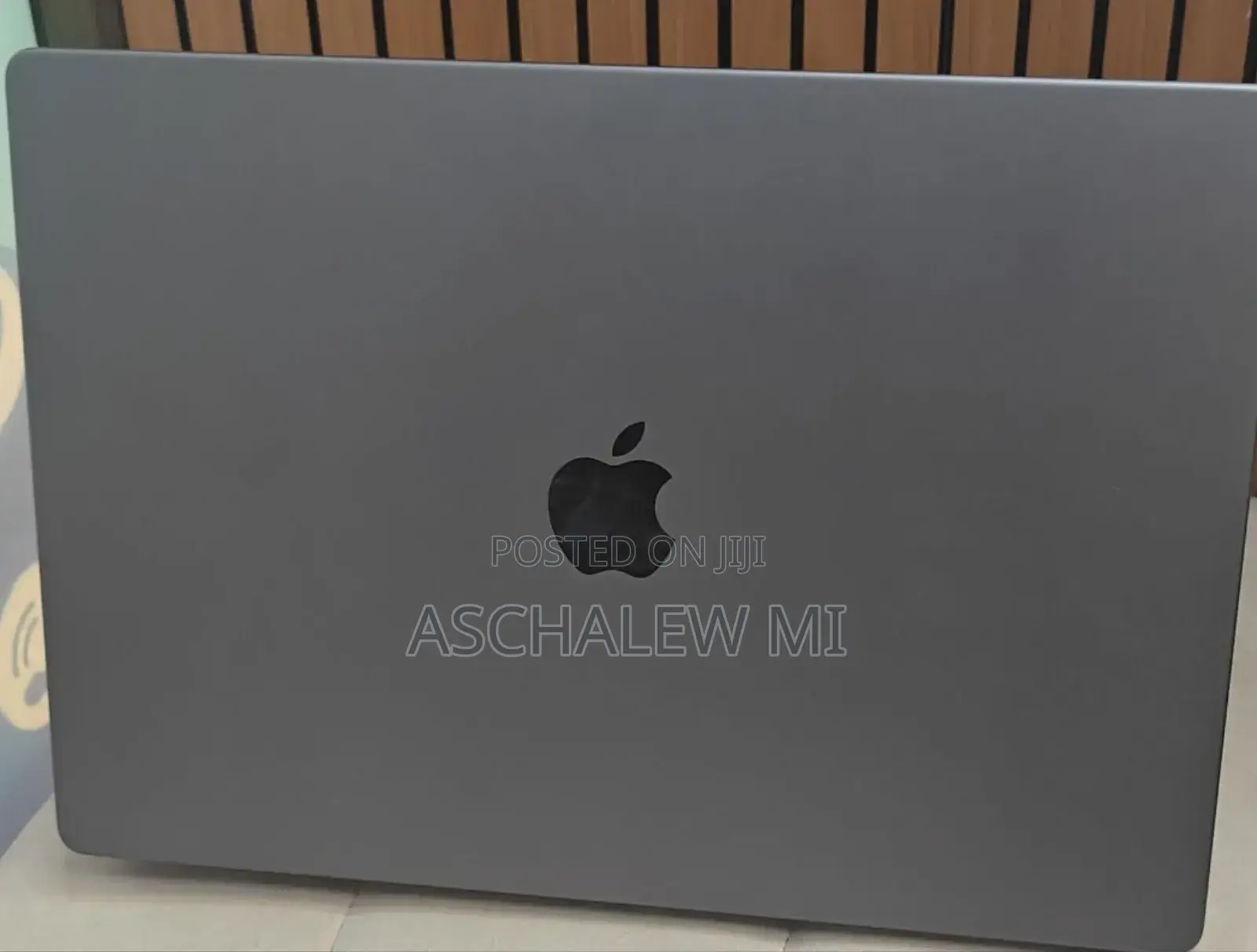 New Laptop Apple MacBook Pro M1 32GB Apple M1 Max SSD 512GB