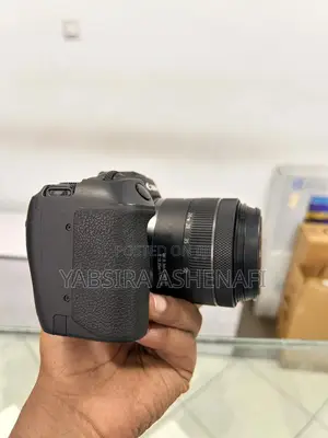 Canon R8 With 24-50mm Lens