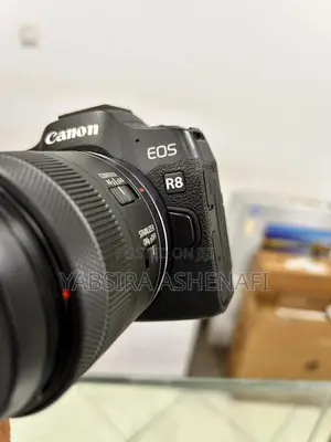 Canon R8 With 24-50mm Lens
