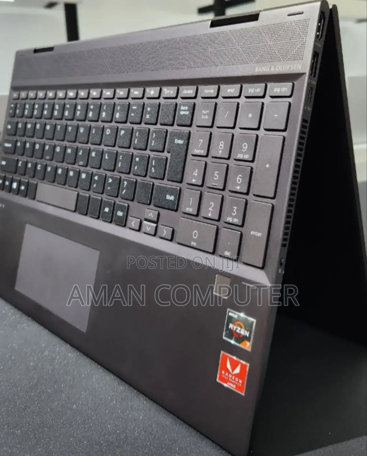 New Laptop HP Envy X360 8GB AMD Ryzen 7 SSD 256GB