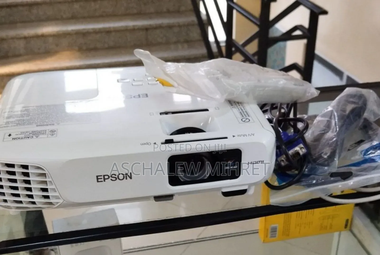 Brand New Epson Projector With Bag, Remote Model