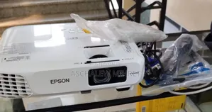 Brand New Epson Projector With Bag, Remote Model