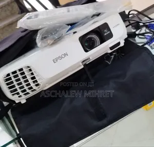 Brand New Epson Projector With Bag, Remote Model