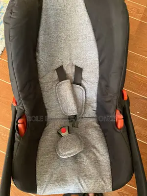 Baby's Car Seat
