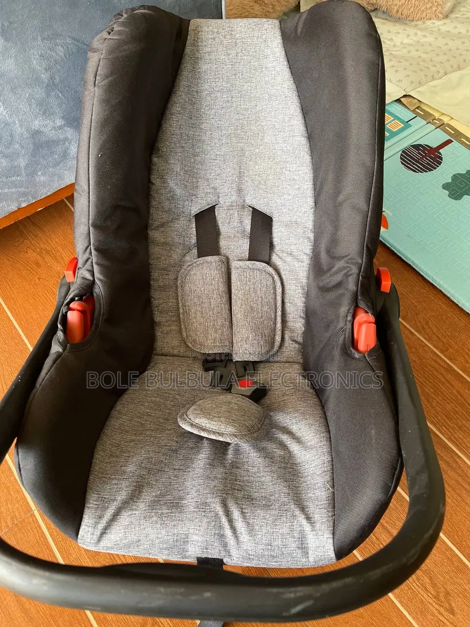 Baby's Car Seat