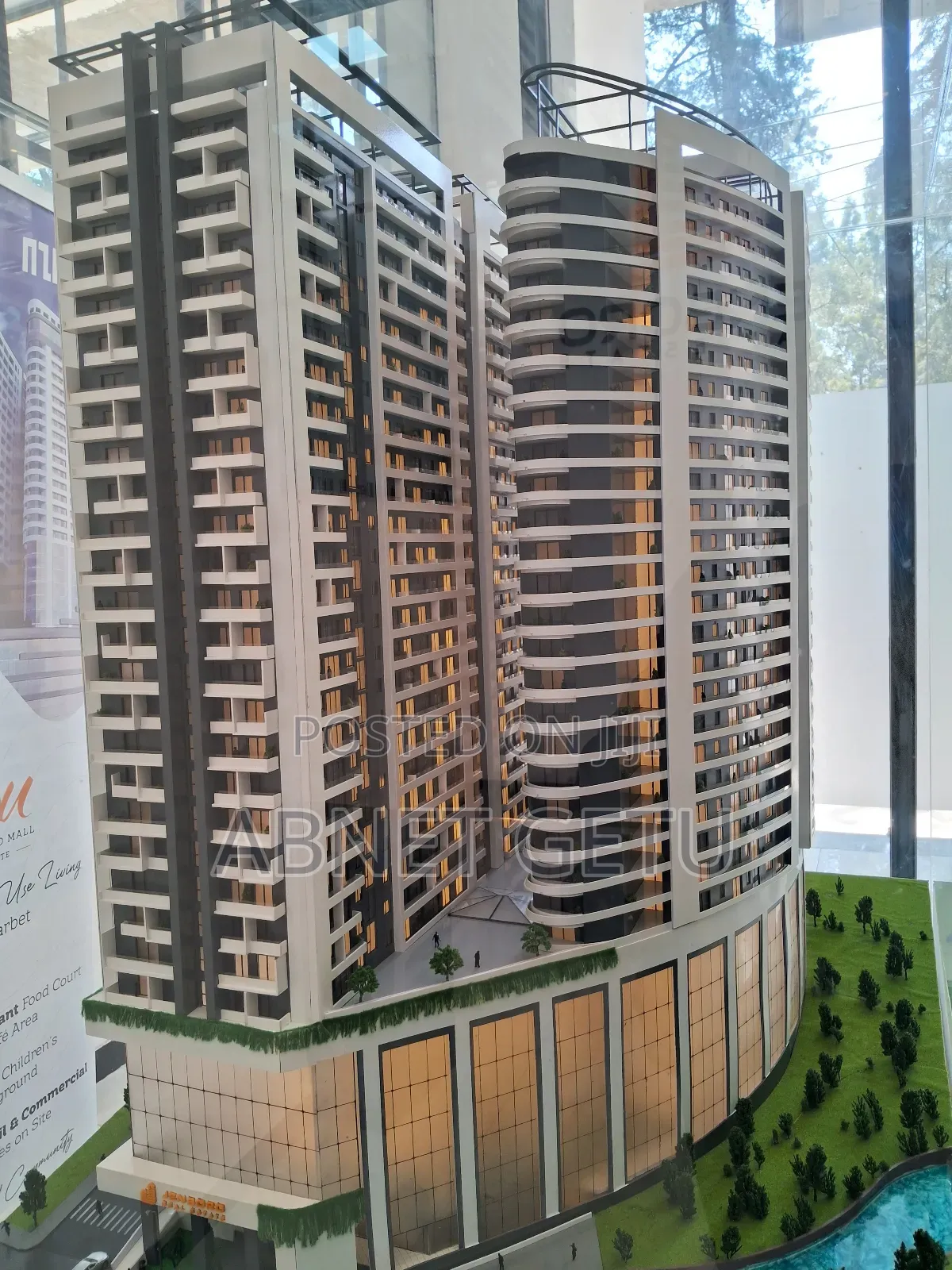 2bdrm Apartment in Jenboro Realestate, Lideta for sale