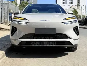 New BYD Seal DM-i 2025 Off white