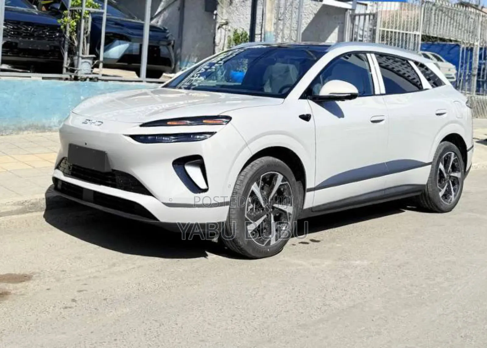 New BYD Seal DM-i 2025 Off white