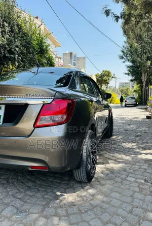 Suzuki Dzire 2022 Gray