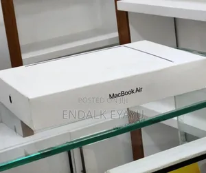 New Laptop Apple MacBook Air 2025 M4 13-Inch 16GB Apple M4 SSD 256GB