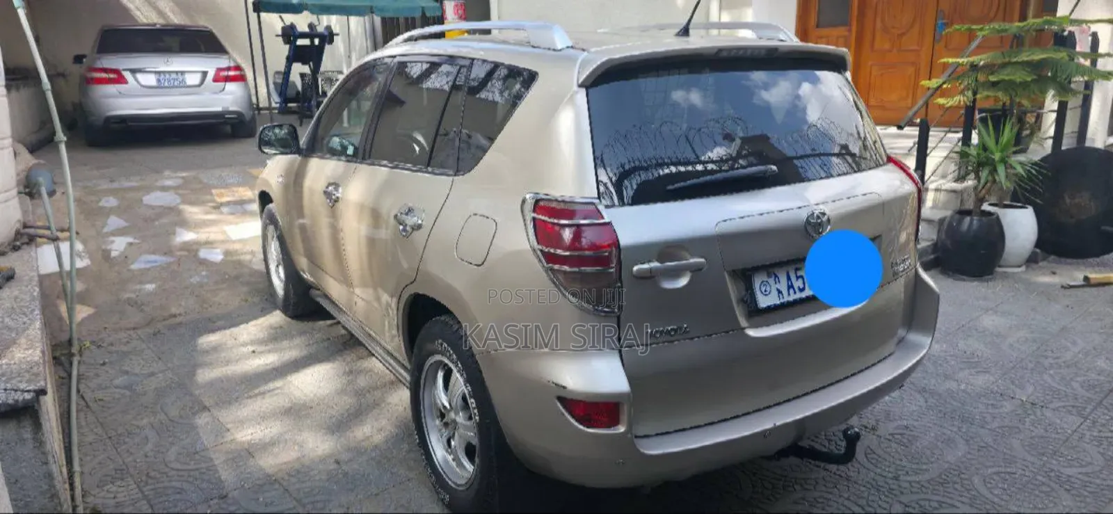 Toyota RAV4 Limited 2011 Blue