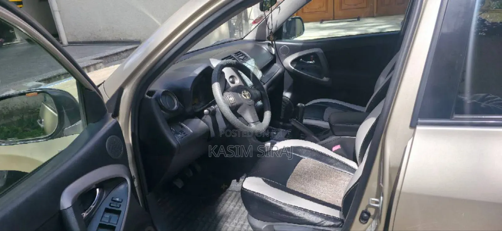 Toyota RAV4 Limited 2011 Blue