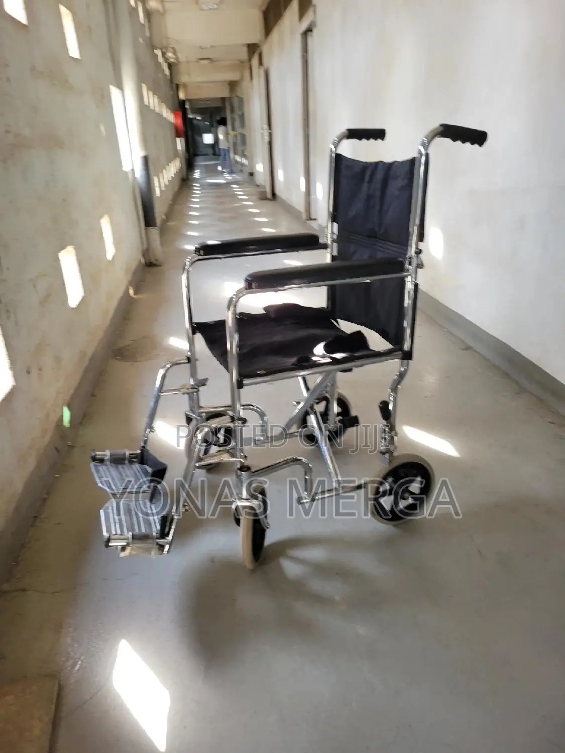 Wheelchair勾啓19” Aluminum Transport Wheelchairs for Adults