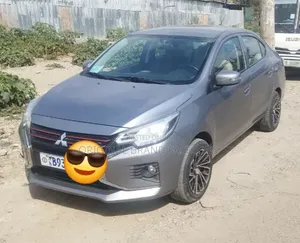 Mitsubishi Attrage 2022 Gray