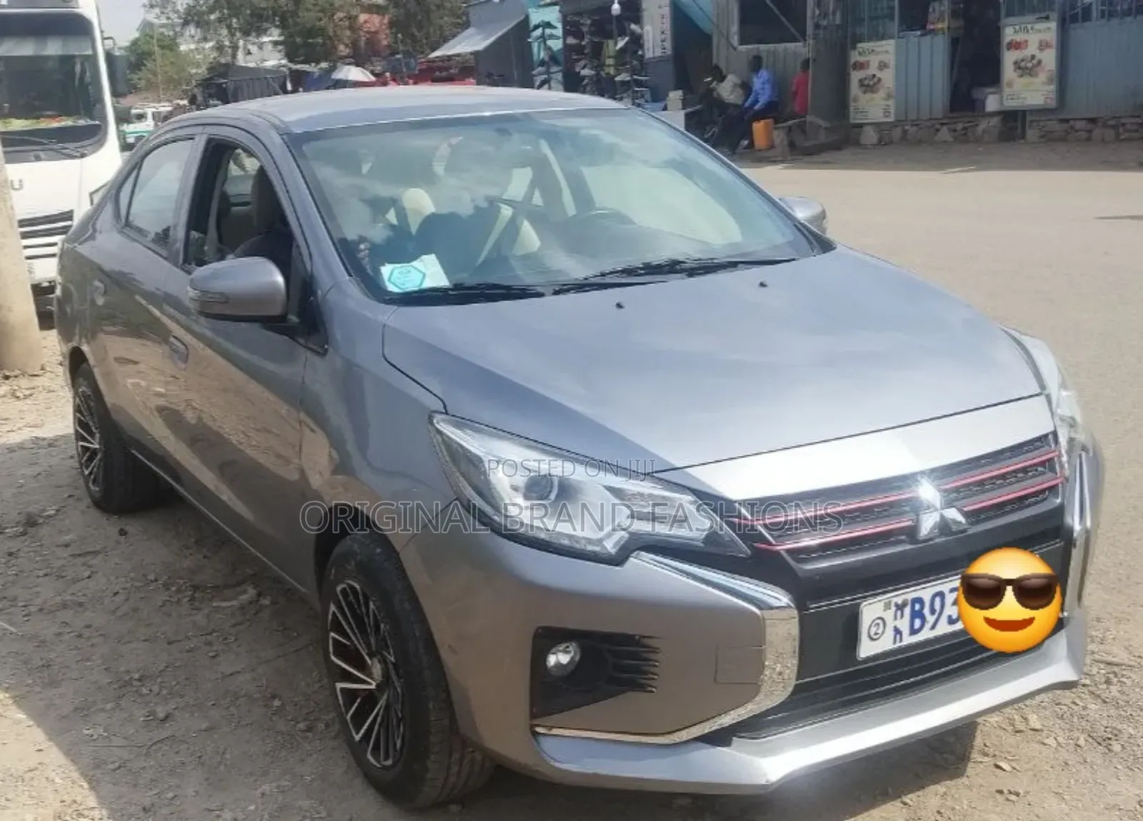 Mitsubishi Attrage 2022 Gray