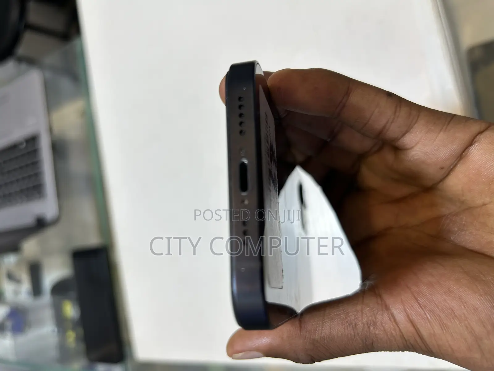 New Apple iPhone 12 128 GB Black