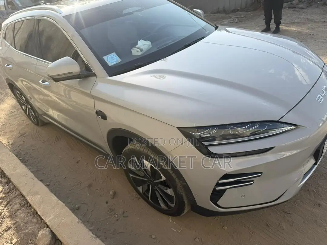 BYD Song Plus 2025 White