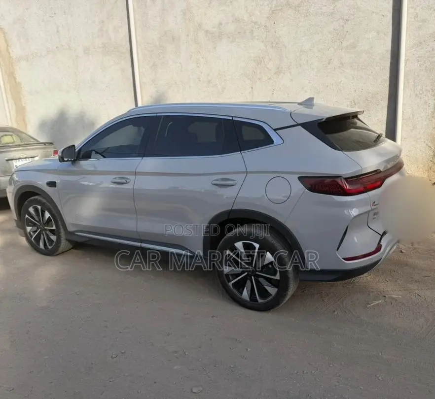 BYD Song Plus 2025 White