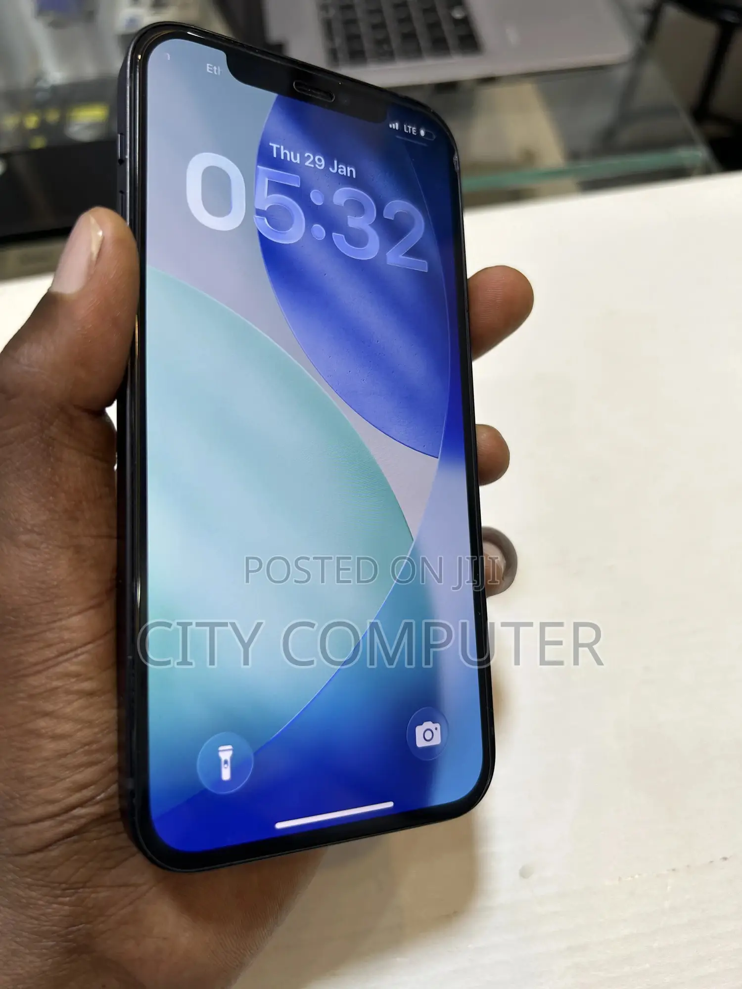 New Apple iPhone 12 128 GB Black