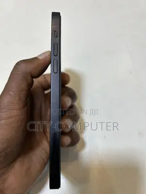 New Apple iPhone 12 128 GB Black