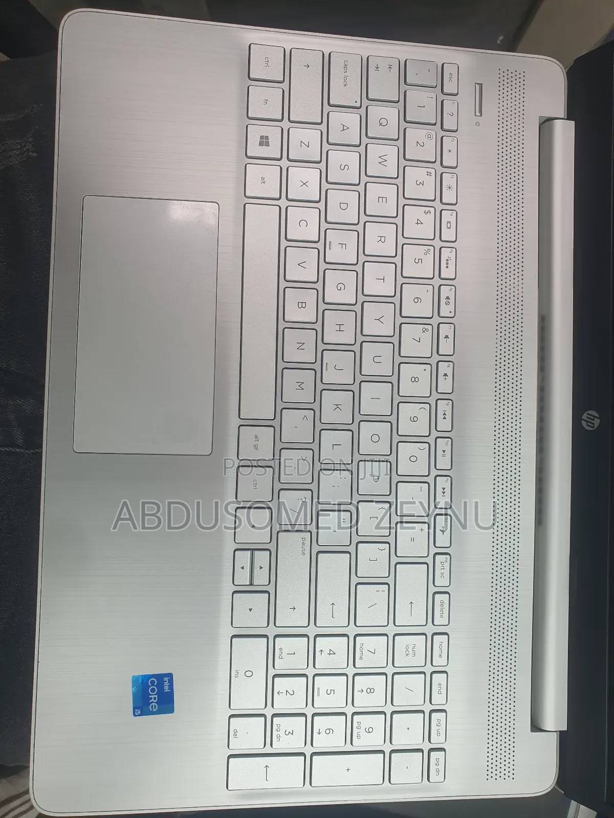 New Laptop HP 15-Dy1032wm 8GB Intel Core I5 SSD 512GB