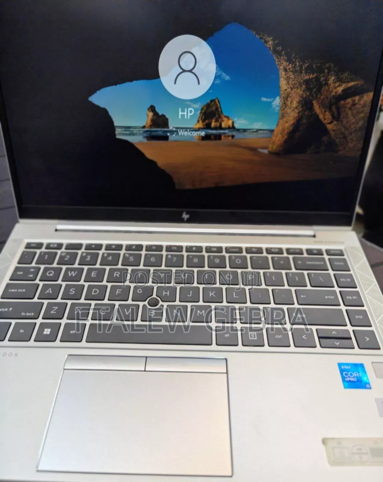 New Laptop HP Elite X2 G8 16GB Intel Core I5 SSD 512GB