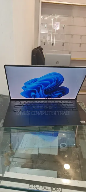 New Laptop Dell XPS 15 16GB Intel Core I7 SSD 512GB