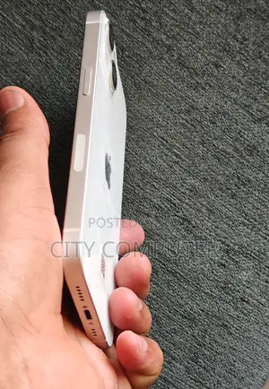 New Apple iPhone 13 128 GB White