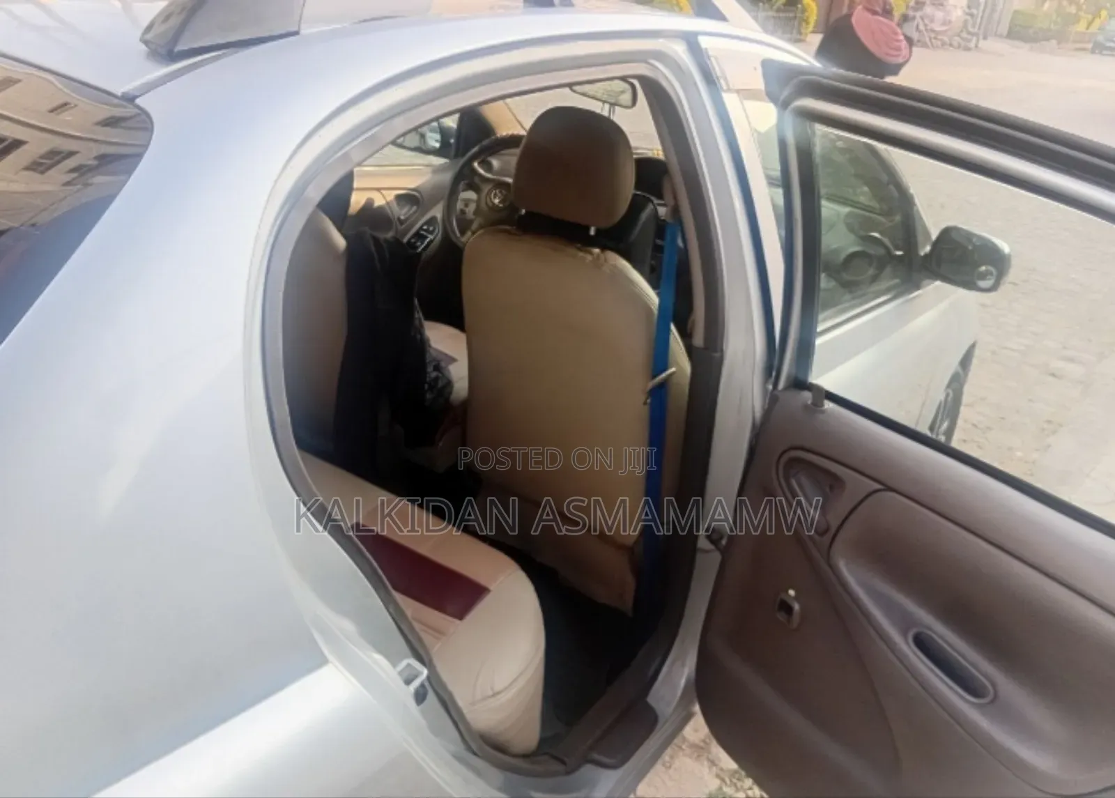 Toyota Platz 2005 Silver