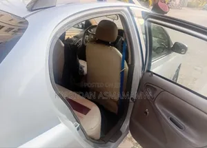 Toyota Platz 2005 Silver